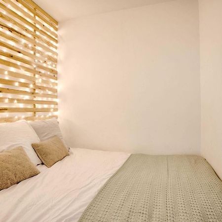 Studio Avec Espace Nuit En Plein Centre De Deauville Kültér fotó